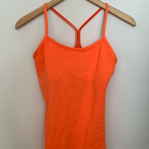 lululemon athletica Tops - Lululemon tank bra size 6 orange without pads